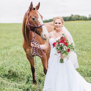 Meet your Posher, Kayla